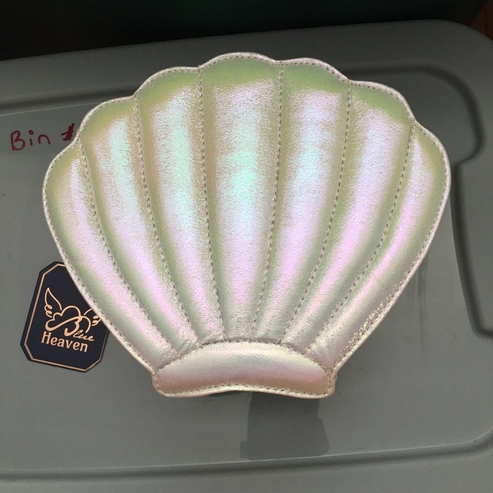 White Mermaid Shell Purse NWT